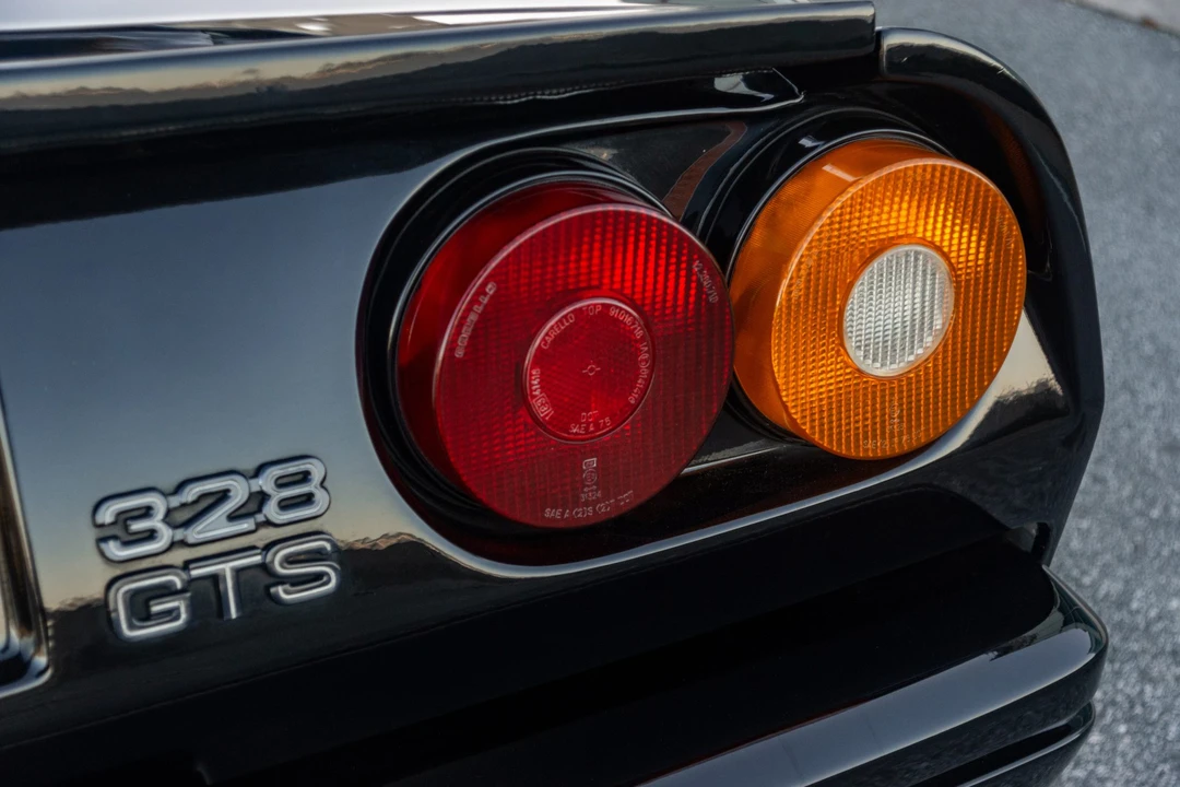 1988 Ferrari 328 GTS - Image 23 of 31