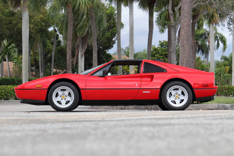 1988 Ferrari 328 GTS - Image 2 of 31