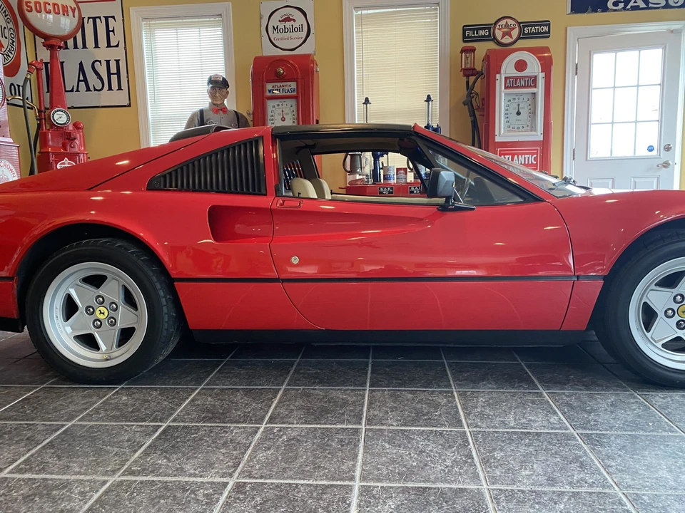 1988 Ferrari 328 GTS - Image 12 of 31