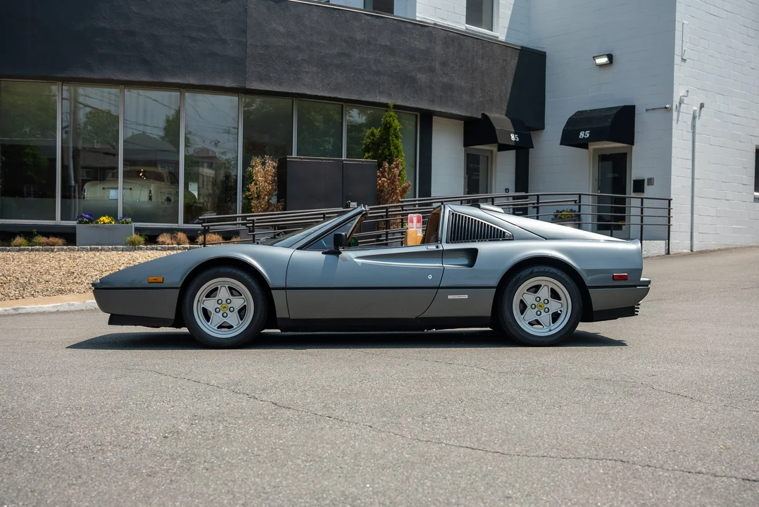 1988 Ferrari 328 GTS - Image 6 of 31