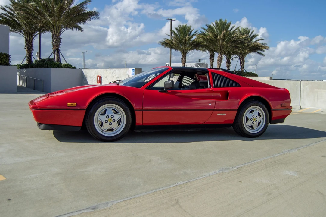 1988 Ferrari 328 GTS - Image 9 of 31
