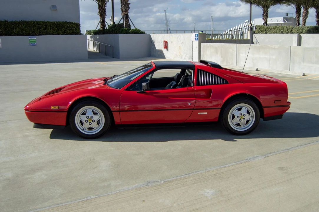 1988 Ferrari 328 GTS - Image 10 of 31