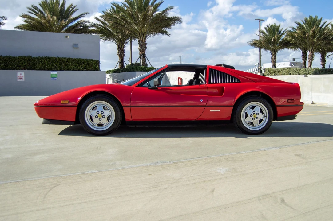 1988 Ferrari 328 GTS - Image 11 of 31