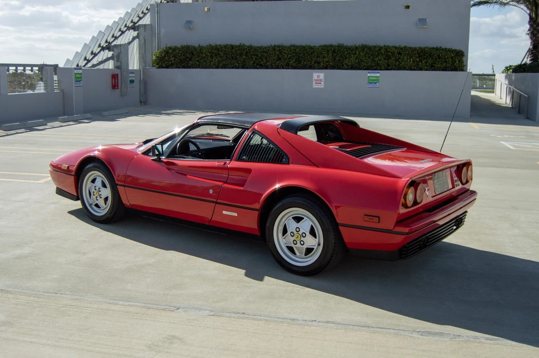 1988 Ferrari 328 GTS - Image 14 of 31