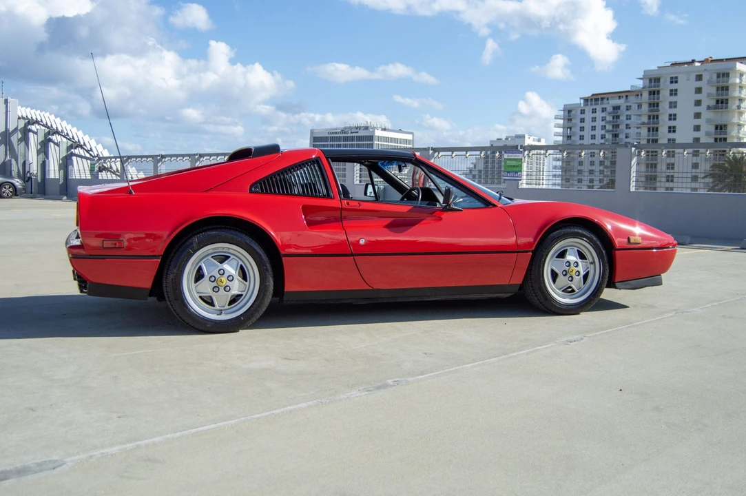 1988 Ferrari 328 GTS - Image 27 of 31