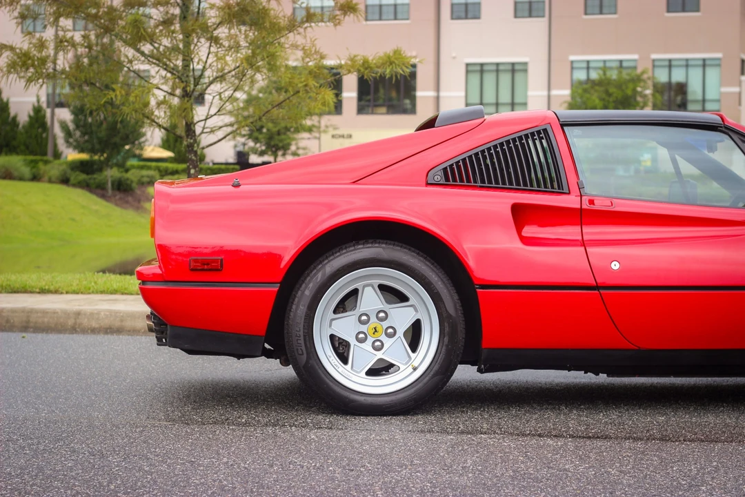 1988 Ferrari 328 GTS - Image 19 of 31