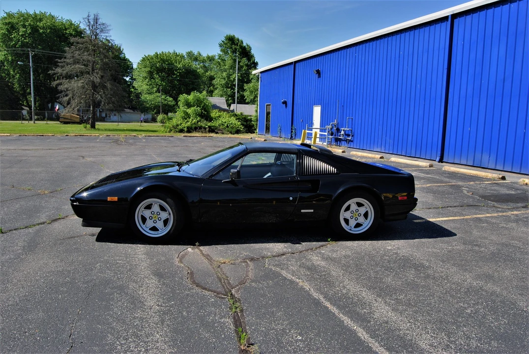 1988 Ferrari 328 GTS - Image 9 of 31