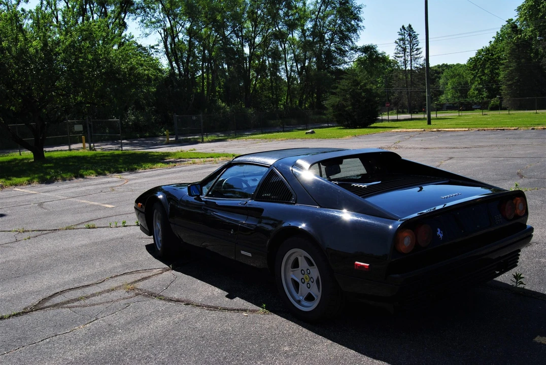 1988 Ferrari 328 GTS - Image 13 of 31