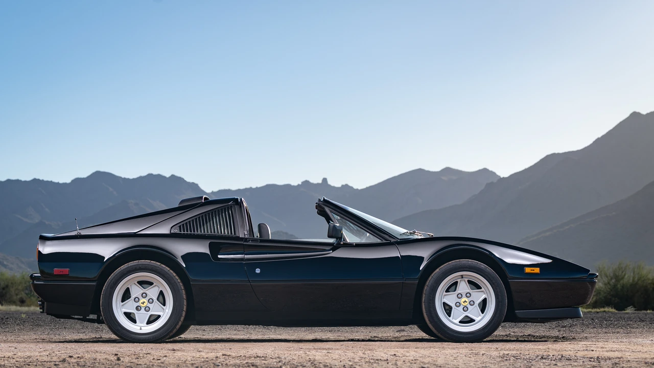 1988 Ferrari 328 GTS - Image 17 of 31