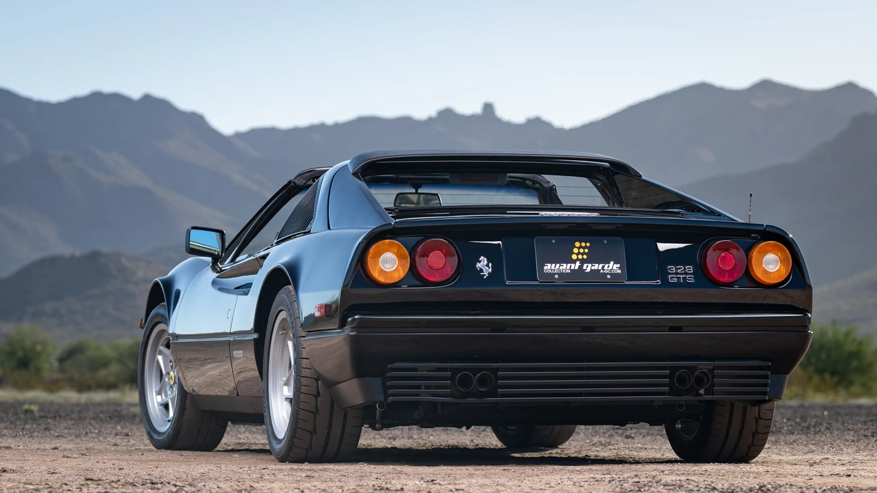1988 Ferrari 328 GTS - Image 26 of 31