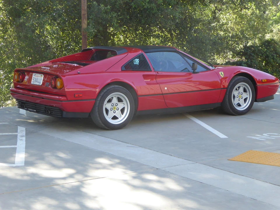 1988 Ferrari 328 GTS - Image 7 of 31