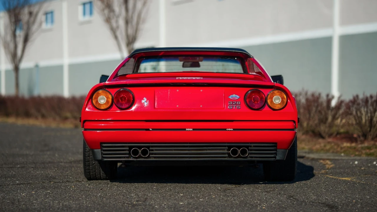 1988 Ferrari 328 GTS - Image 4 of 31
