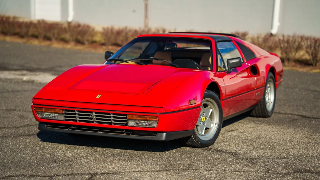 1988 Ferrari 328 GTS - Image 8 of 31