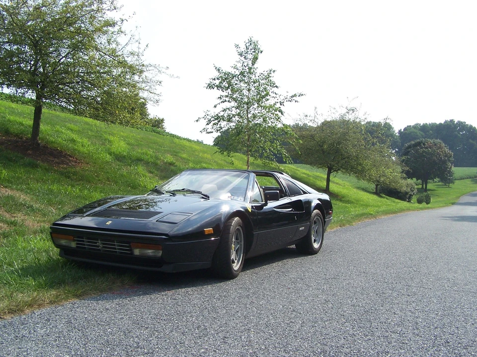 1988 Ferrari 328 GTS - Image 6 of 31