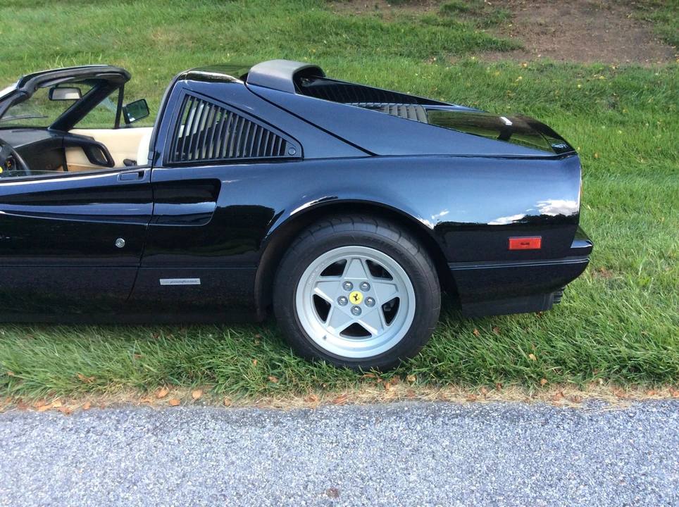 1988 Ferrari 328 GTS - Image 22 of 31
