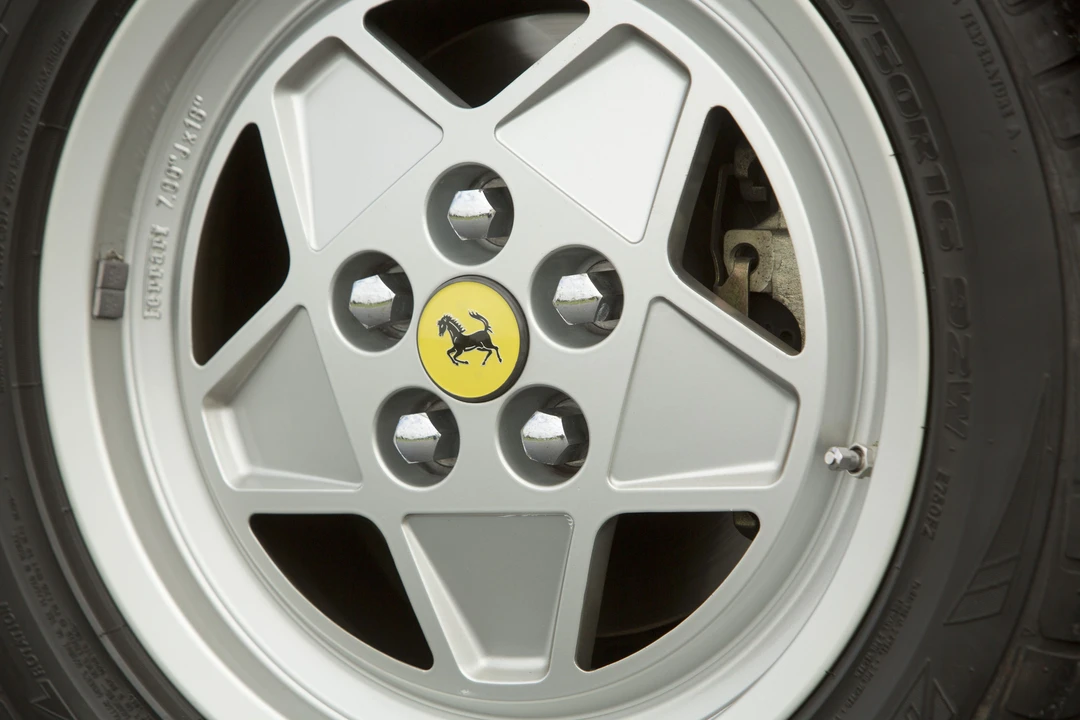 1988 Ferrari 328 GTB - Image 28 of 31