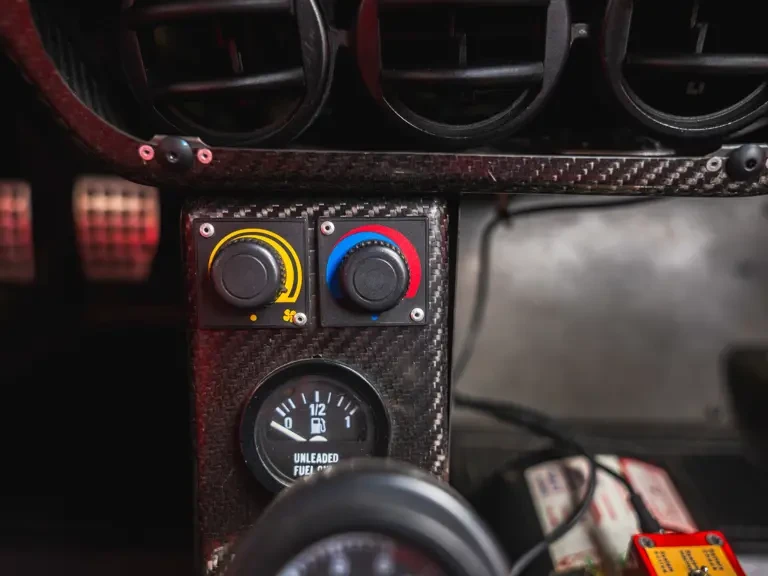 1988 Ferrari F40 - Image 28 of 31