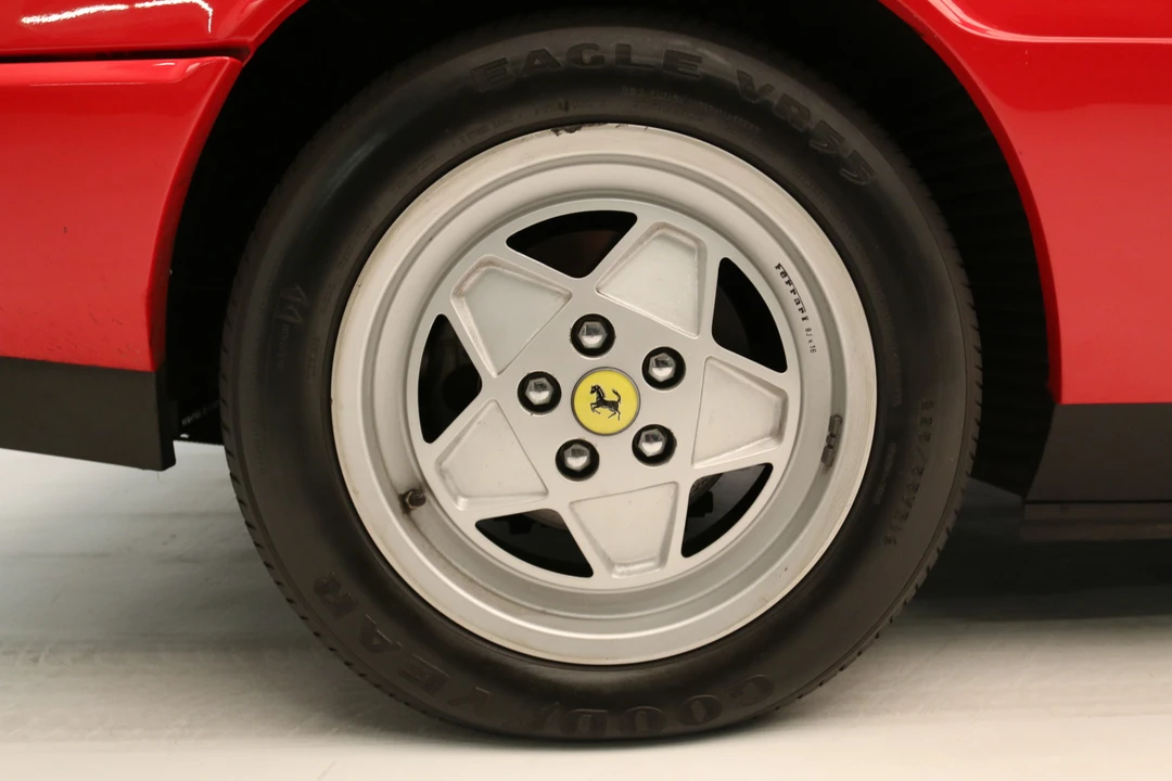 1988 Ferrari Mondial 3.2 - Image 25 of 31