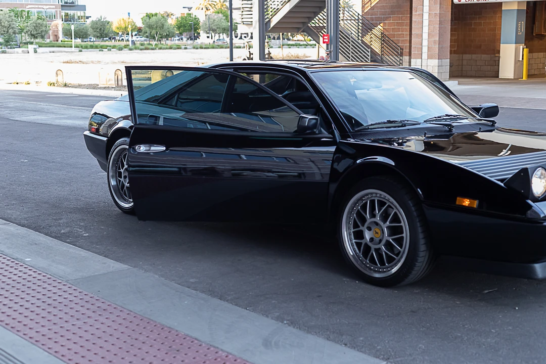 1988 Ferrari Mondial 3.2 - Image 24 of 31