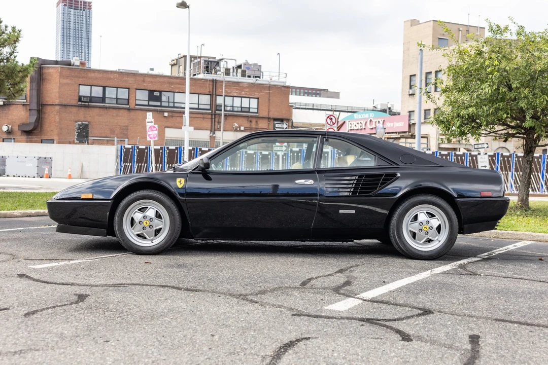 1988 Ferrari Mondial 3.2 - Image 2 of 31