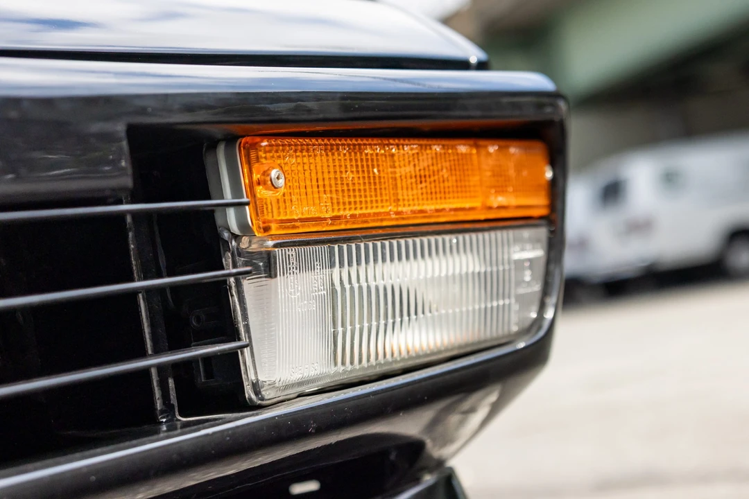 1988 Ferrari Mondial 3.2 - Image 18 of 31