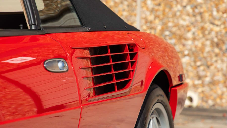 1988 Ferrari Mondial 3.2 - Image 16 of 20