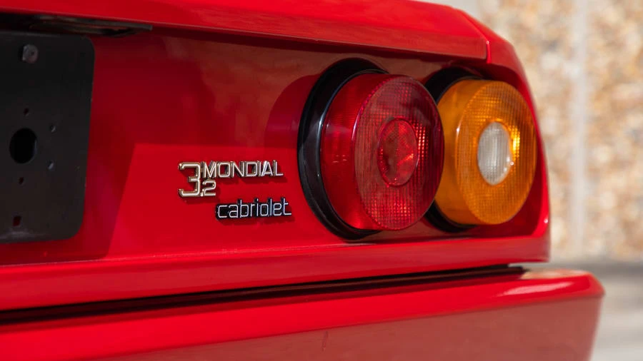1988 Ferrari Mondial 3.2 - Image 19 of 20