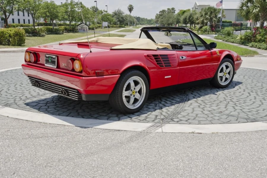 1988 Ferrari Mondial 3.2 - Image 11 of 12