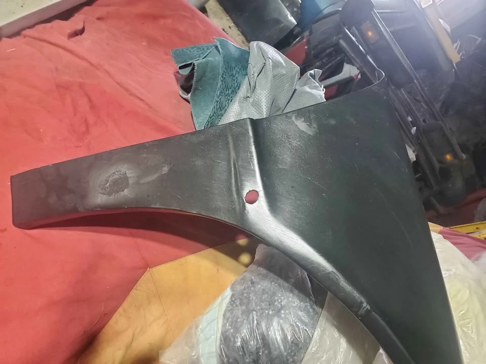1988 Parts & Memorabilia Bodywork - Image 2 of 20
