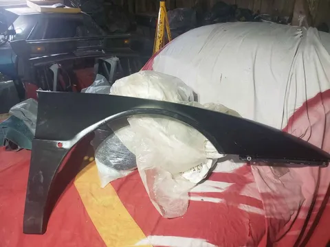 Ferrari Testarossa 512 TR Fender Right