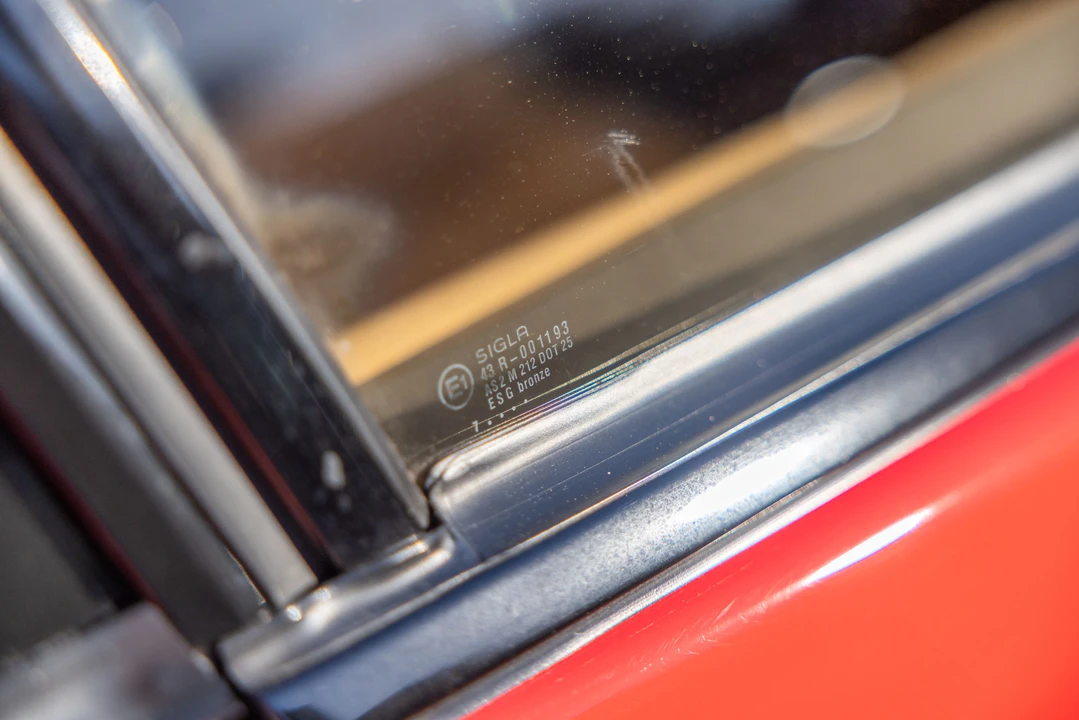 1988 Ferrari Testarossa - Image 22 of 31