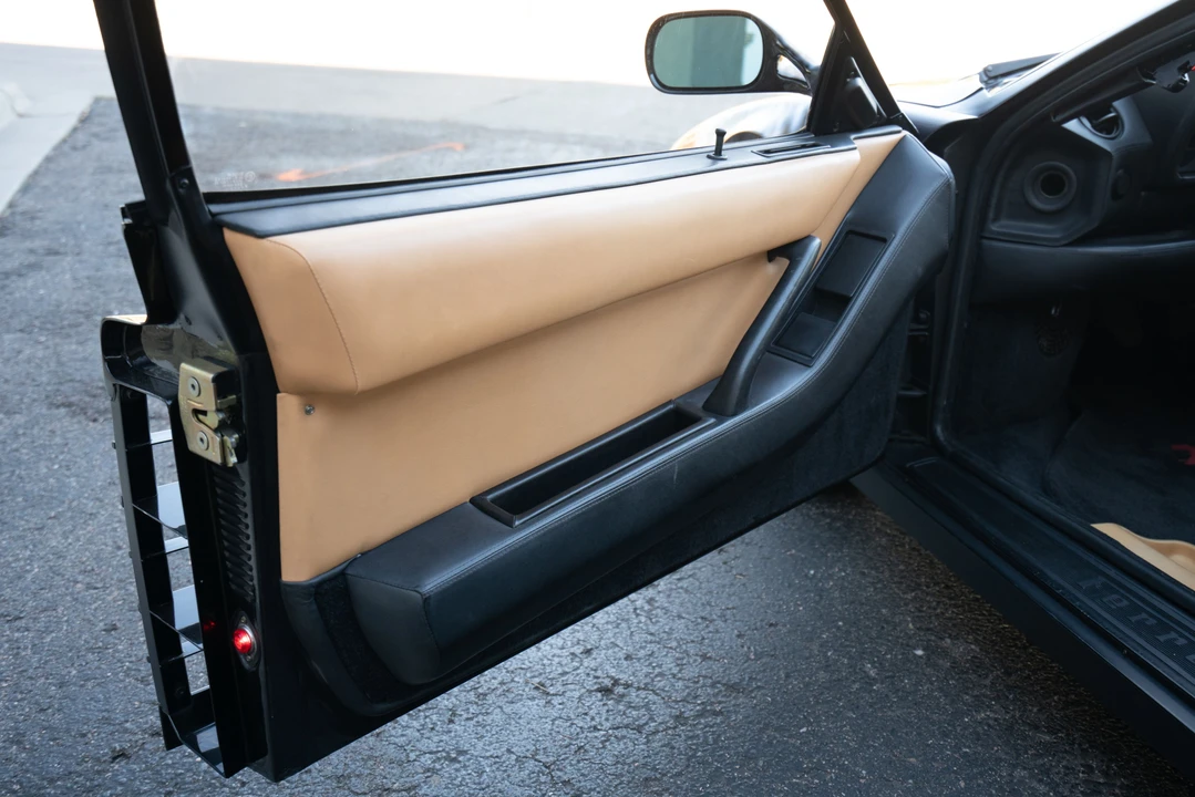 1988 Ferrari Testarossa - Image 15 of 31