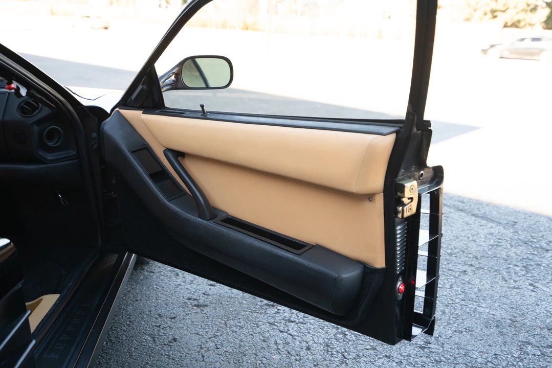 1988 Ferrari Testarossa - Image 14 of 31