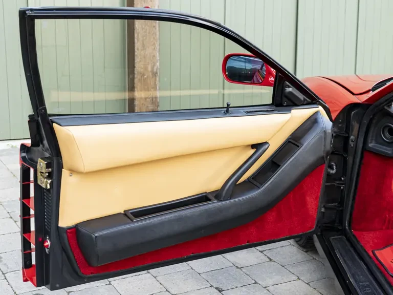 1988 Ferrari Testarossa - Image 16 of 31
