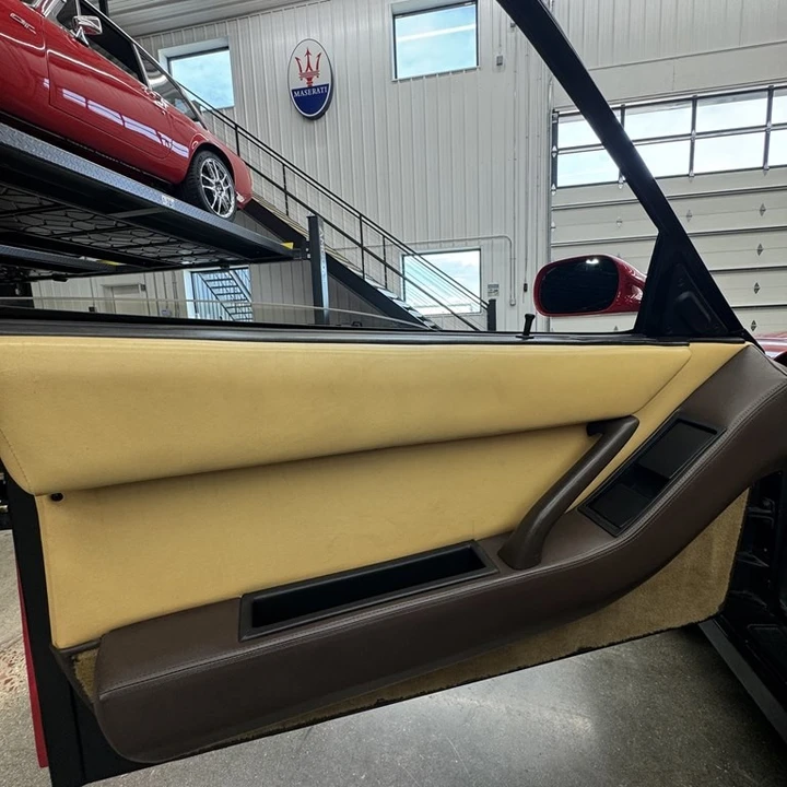 1988 Ferrari Testarossa - Image 15 of 21