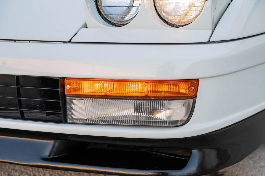 1988 Ferrari Testarossa - Image 25 of 31