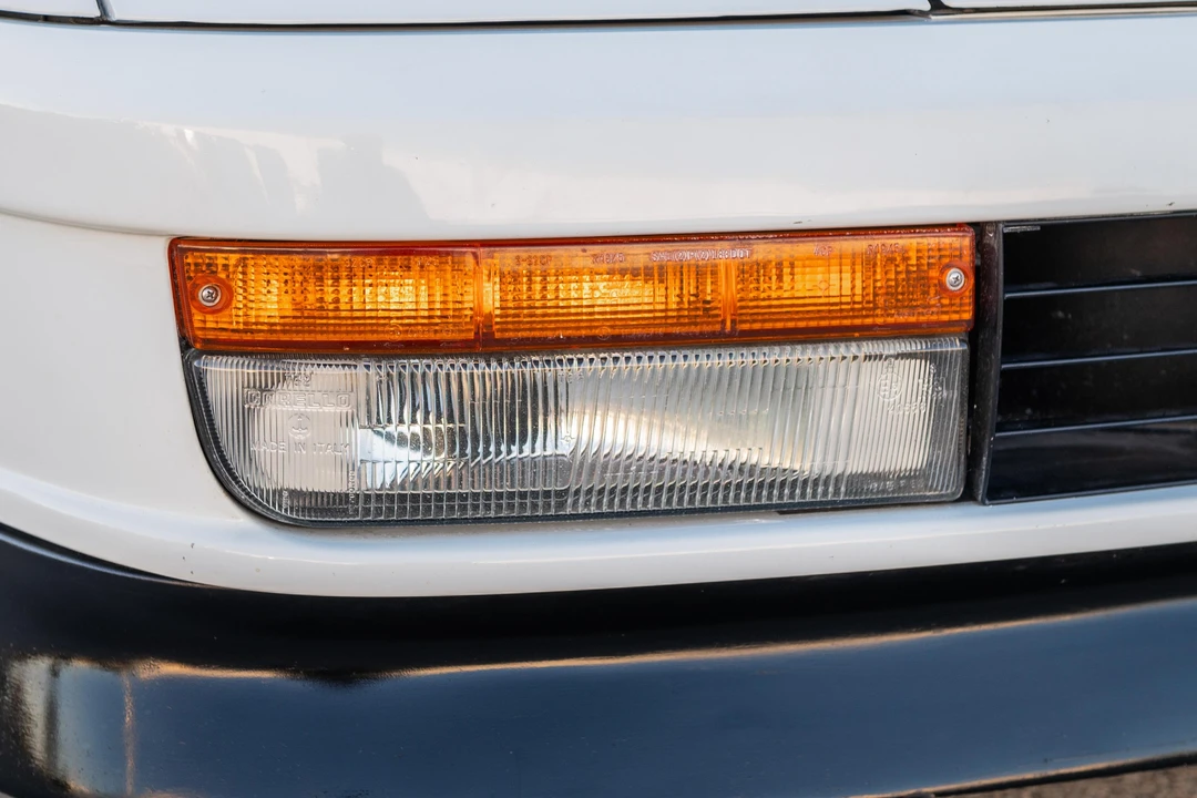 1988 Ferrari Testarossa - Image 17 of 31