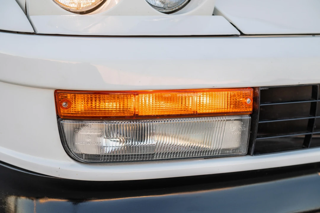 1988 Ferrari Testarossa - Image 16 of 31