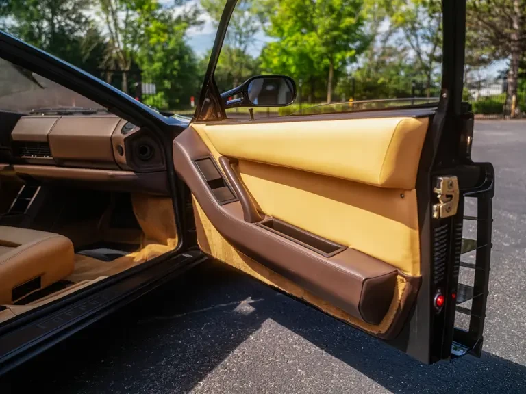 1988 Ferrari Testarossa - Image 24 of 31