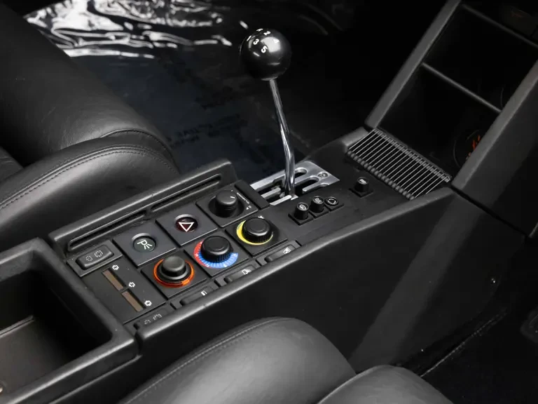 1988 Ferrari Testarossa - Image 17 of 31