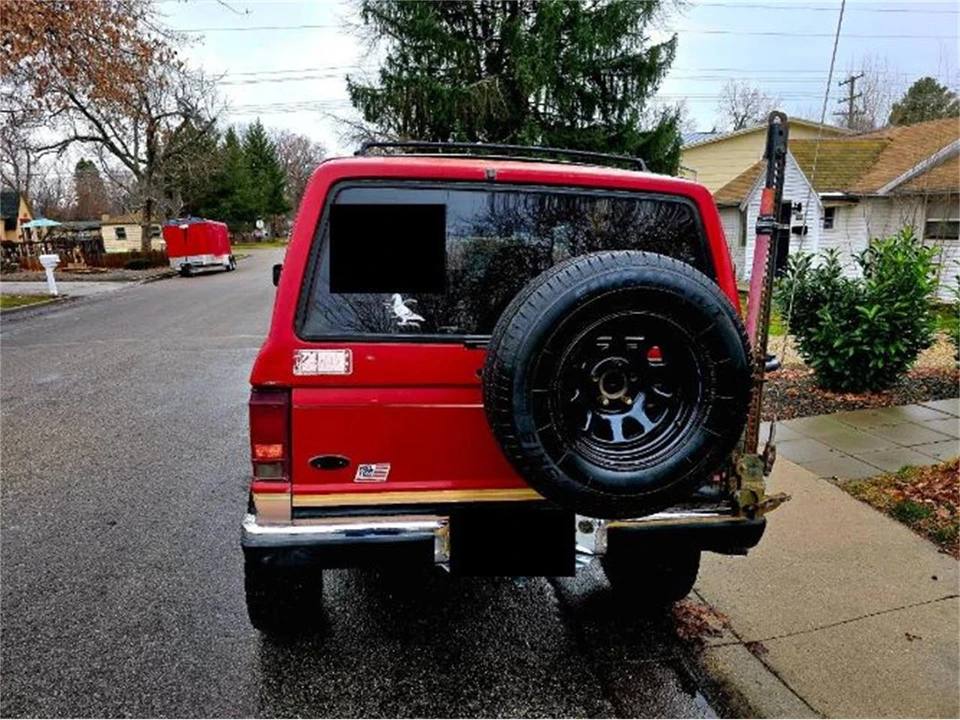 1988 Ford Bronco 4th Gen - Image 2 of 9