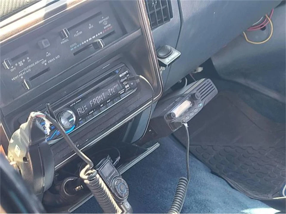 1988 Ford Bronco 4th Gen - Image 9 of 12