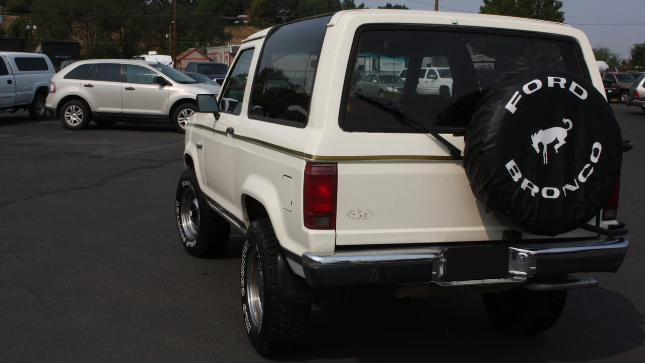 1988 Ford Bronco 4th Gen - Image 10 of 12
