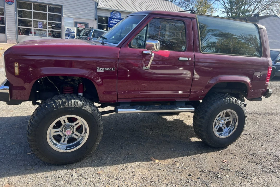 1988 Ford Bronco 4th Gen - Image 2 of 14