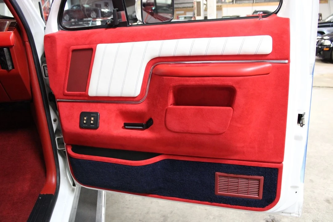 1988 Ford Bronco 4th Gen - Image 24 of 31