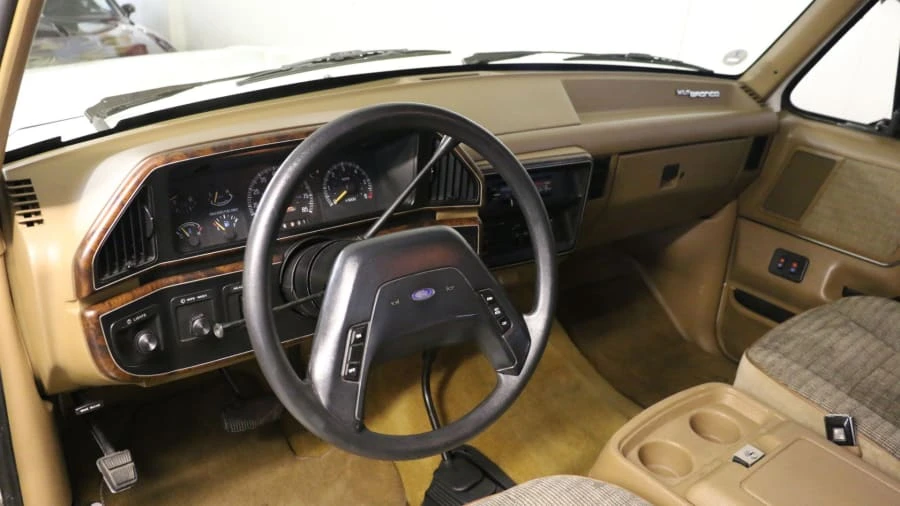 1988 Ford Bronco 4th Gen - Image 15 of 17