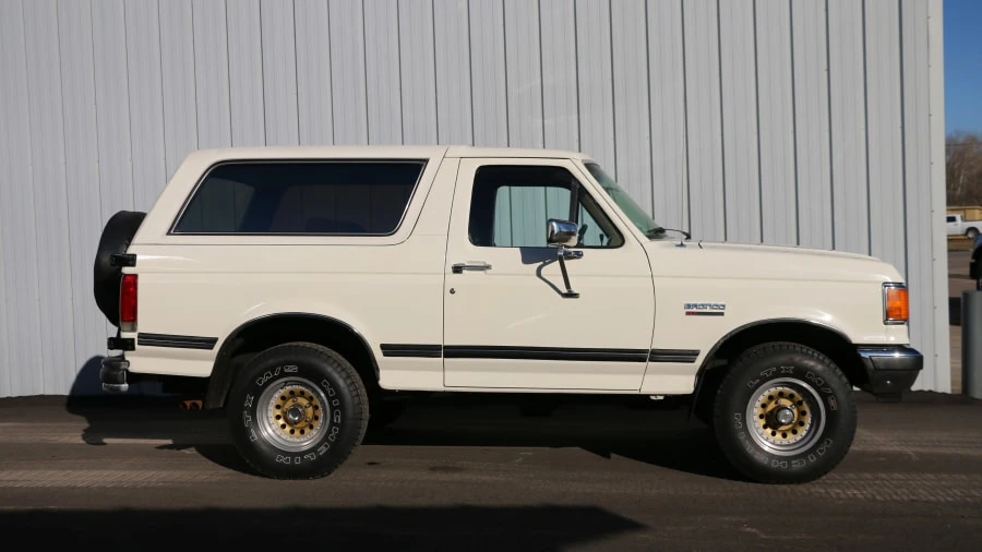 1988 Ford Bronco 4th Gen - Image 3 of 17