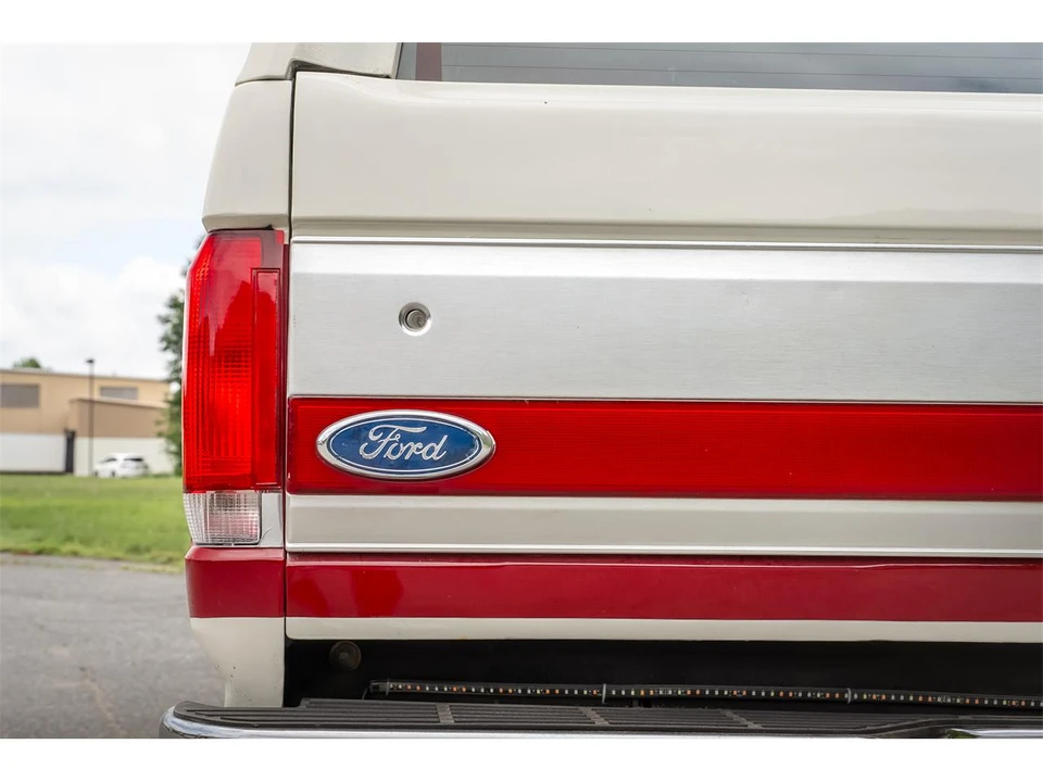 1988 Ford Bronco 4th Gen - Image 14 of 31