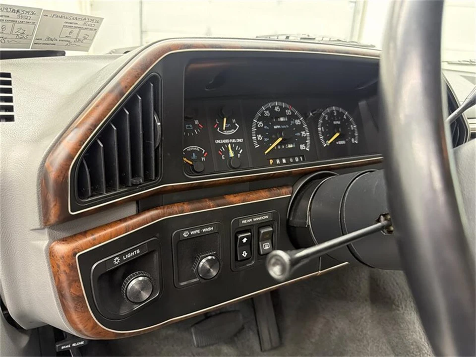1988 Ford Bronco 4th Gen - Image 25 of 31