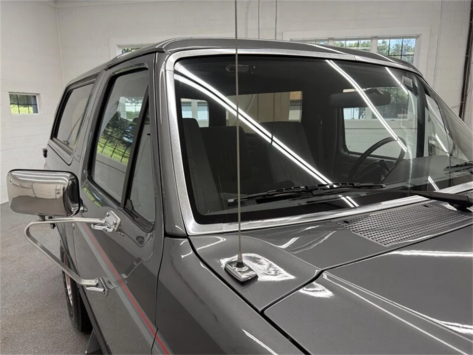 1988 Ford Bronco 4th Gen - Image 13 of 31